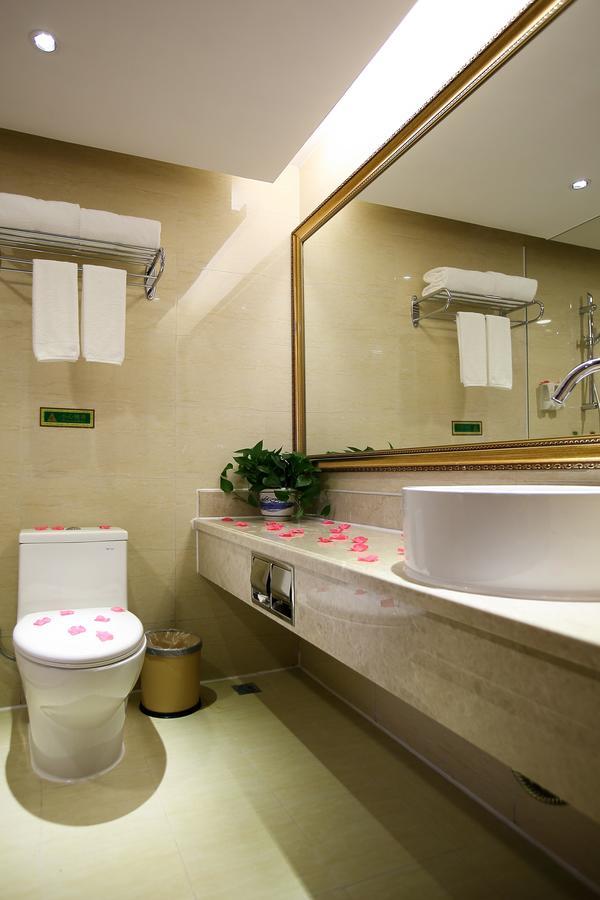 Vienna Hotel - Da Ju Yuan Branch Шэньчжэнь Экстерьер фото