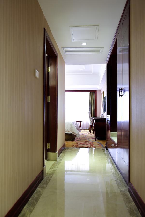 Vienna Hotel - Da Ju Yuan Branch Шэньчжэнь Экстерьер фото