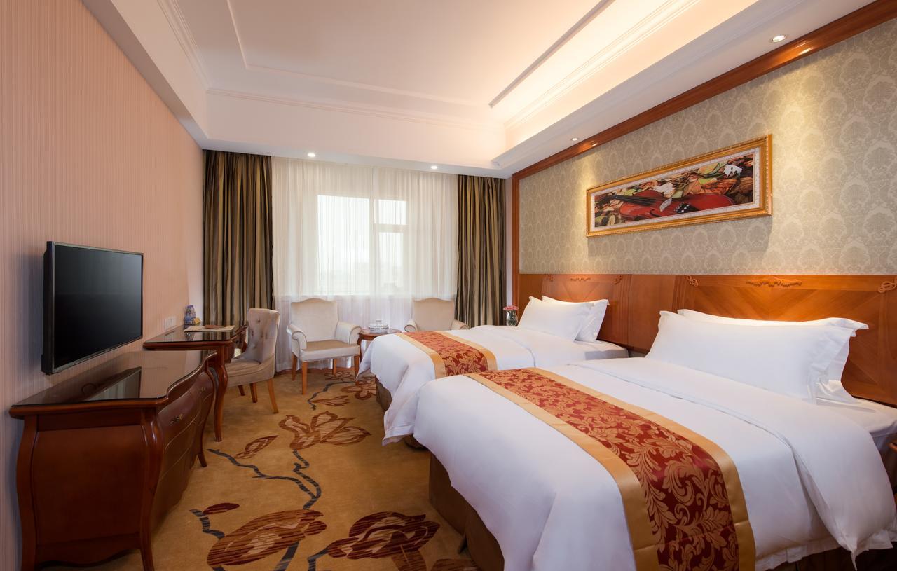 Vienna Hotel - Da Ju Yuan Branch Шэньчжэнь Экстерьер фото