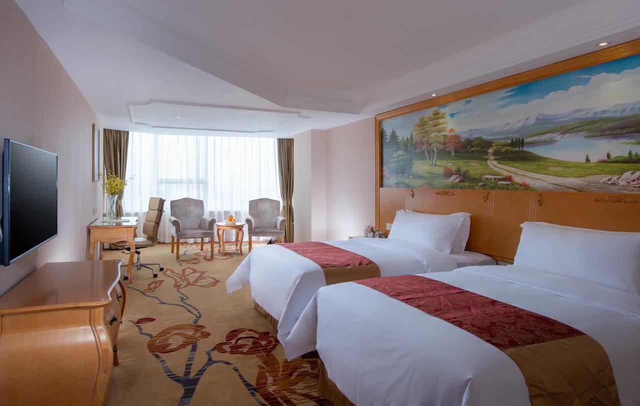 Vienna Hotel - Da Ju Yuan Branch Шэньчжэнь Экстерьер фото